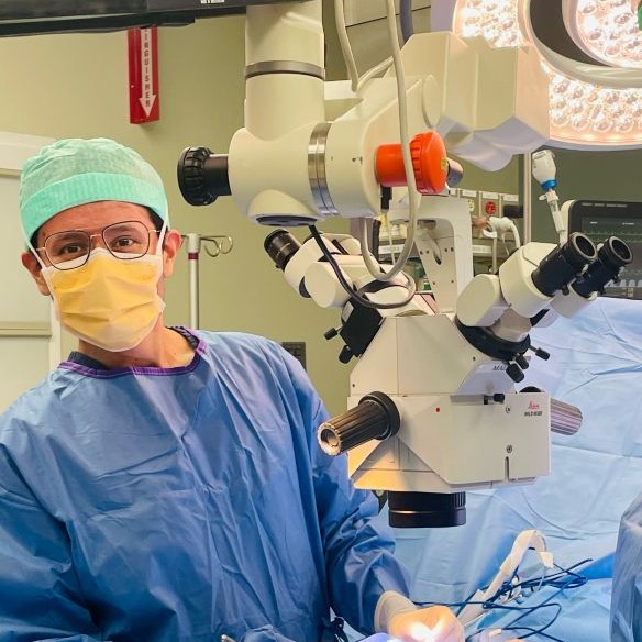 Alvaro Santamaria, MD in action